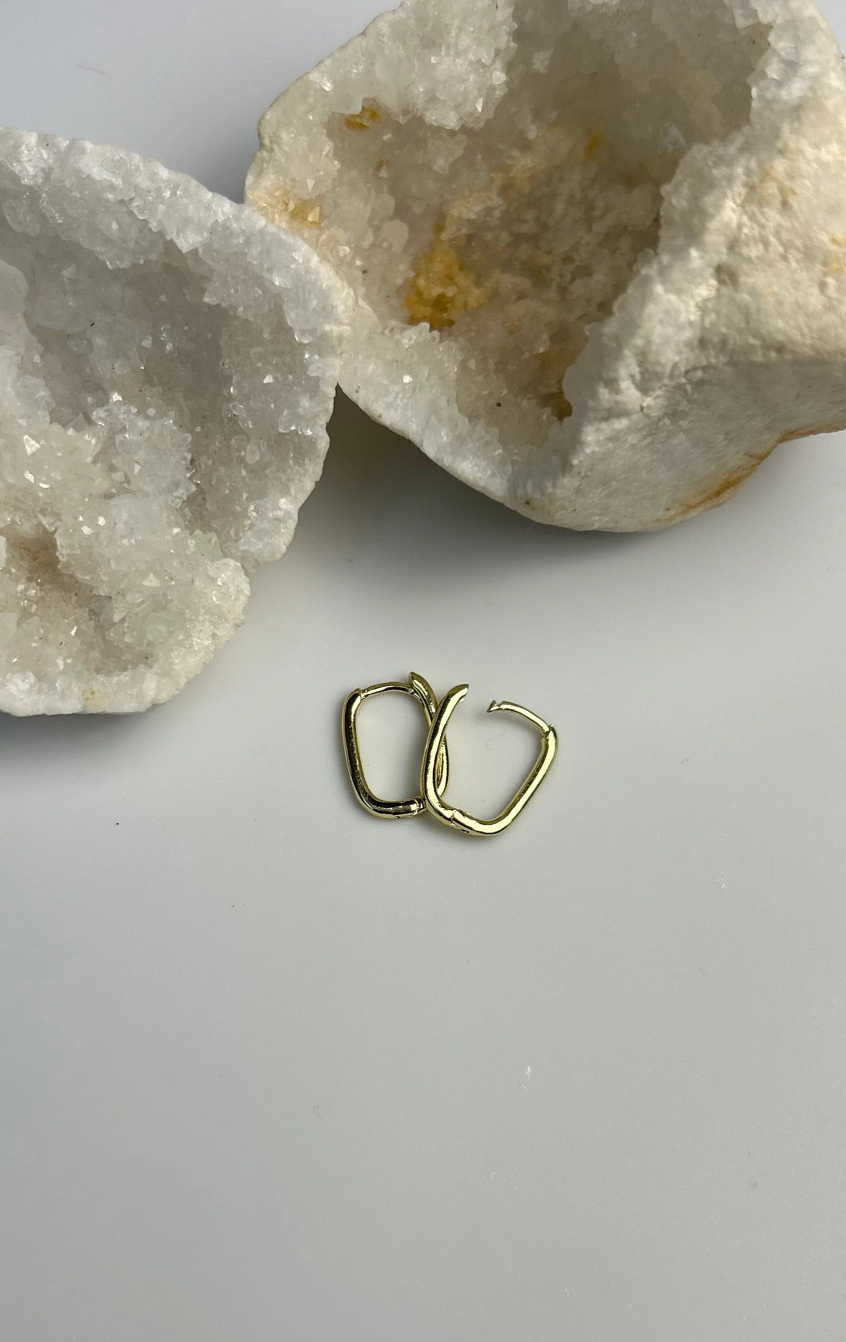 Créoles rectangulaires dorées