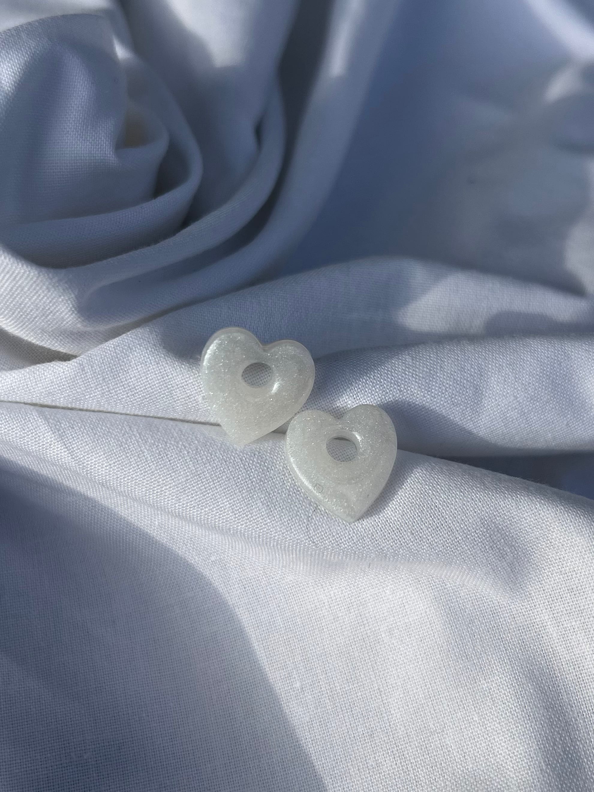 Pampilles cœur blanches irisées