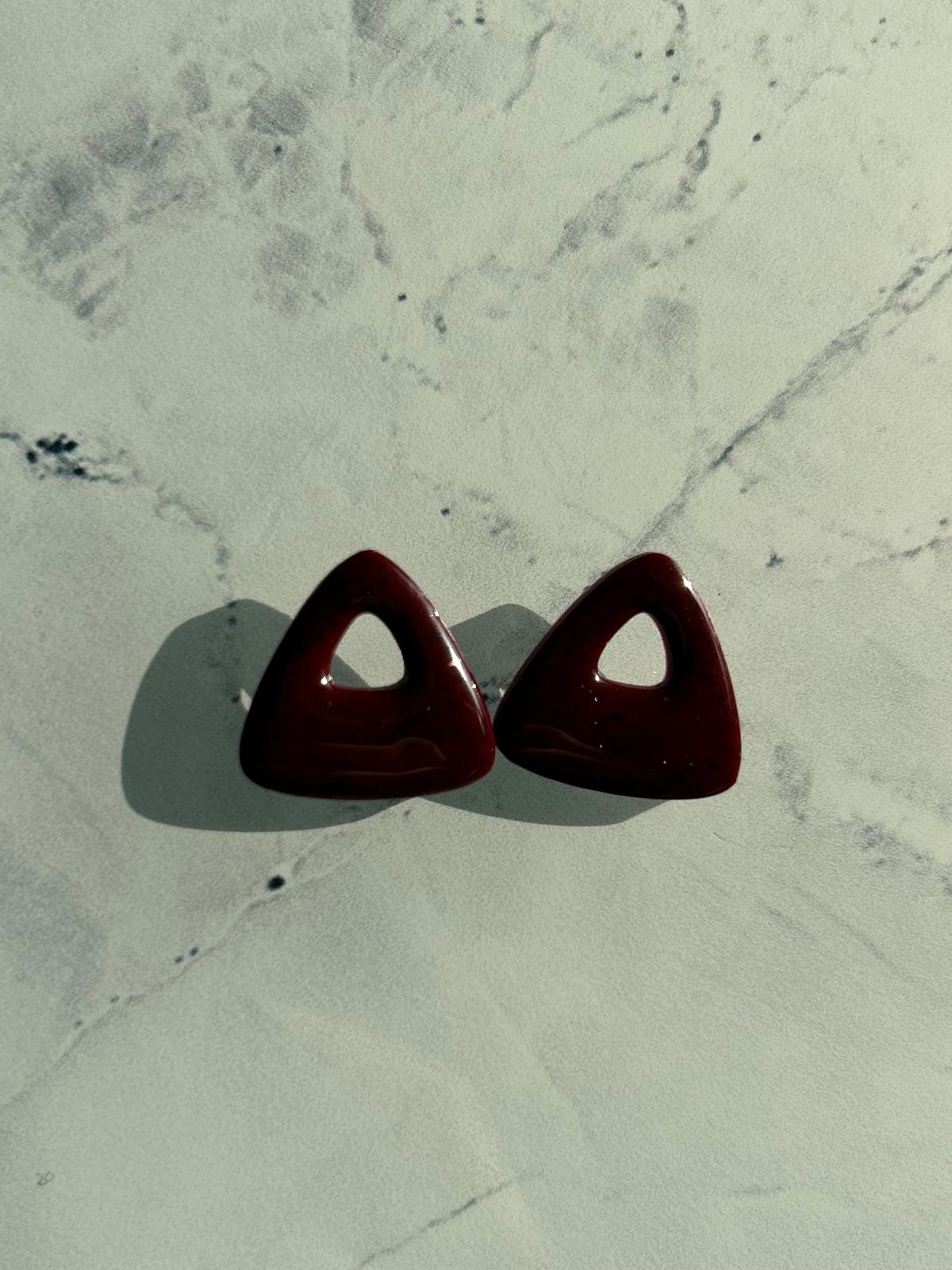 Pampilles triangulaires bordeaux